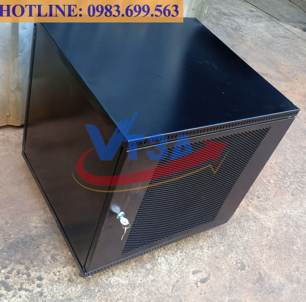 /tu-mang-rack-10u-d500-chinh-hang